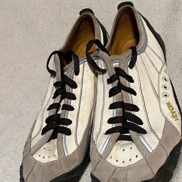 Just For Me Vibrant Leather Baseball Shoes Sz 40(9 Us) - Picture 3 of 10